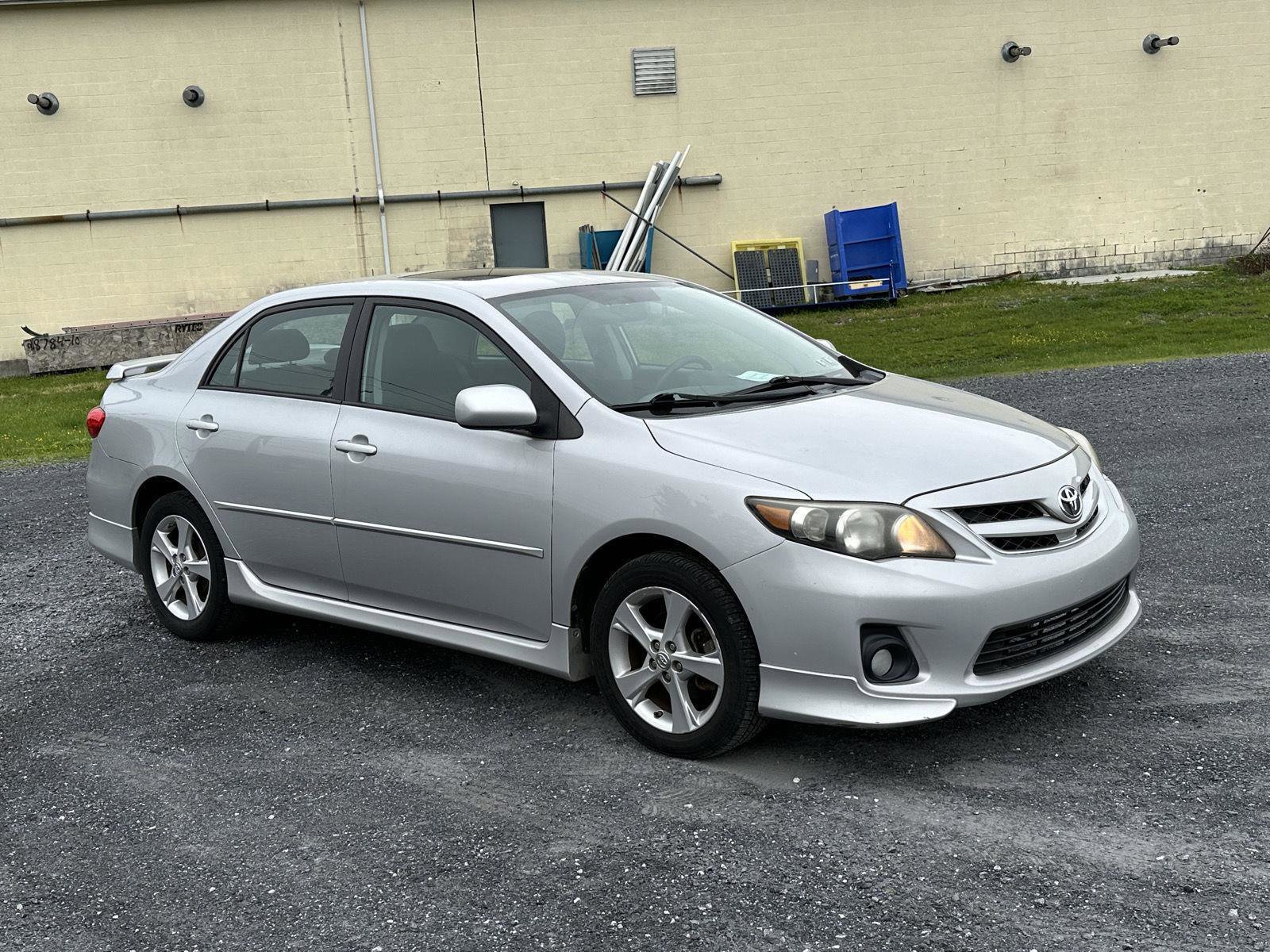 Used 2011 Toyota Corolla S FWD image 2