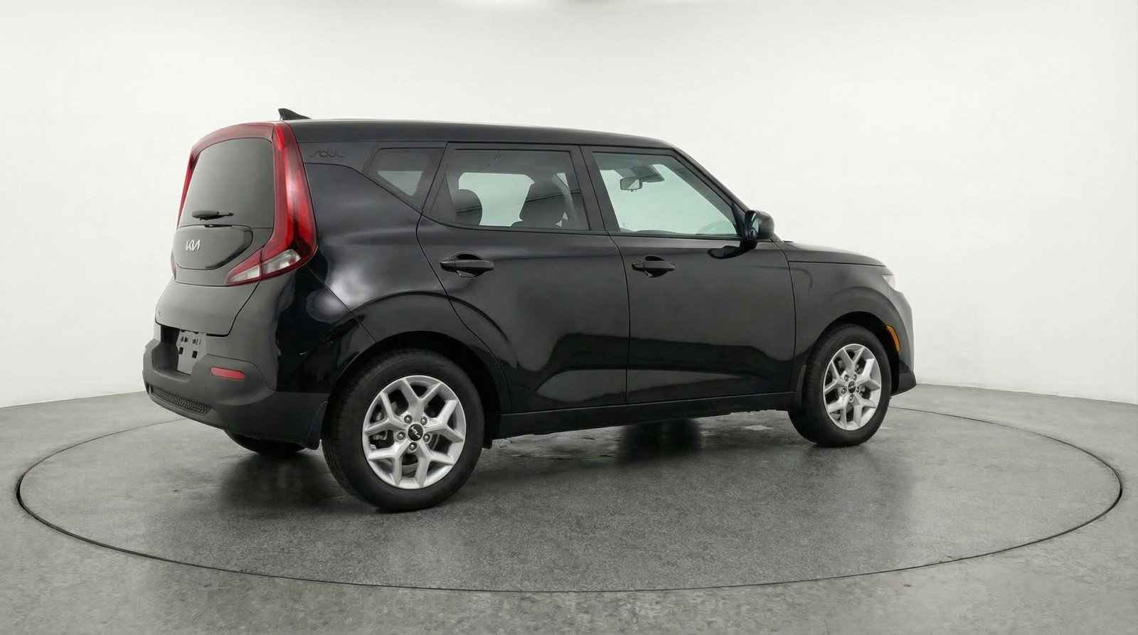 Used 2025 Kia Soul LX w/ LX Technology Package image 9