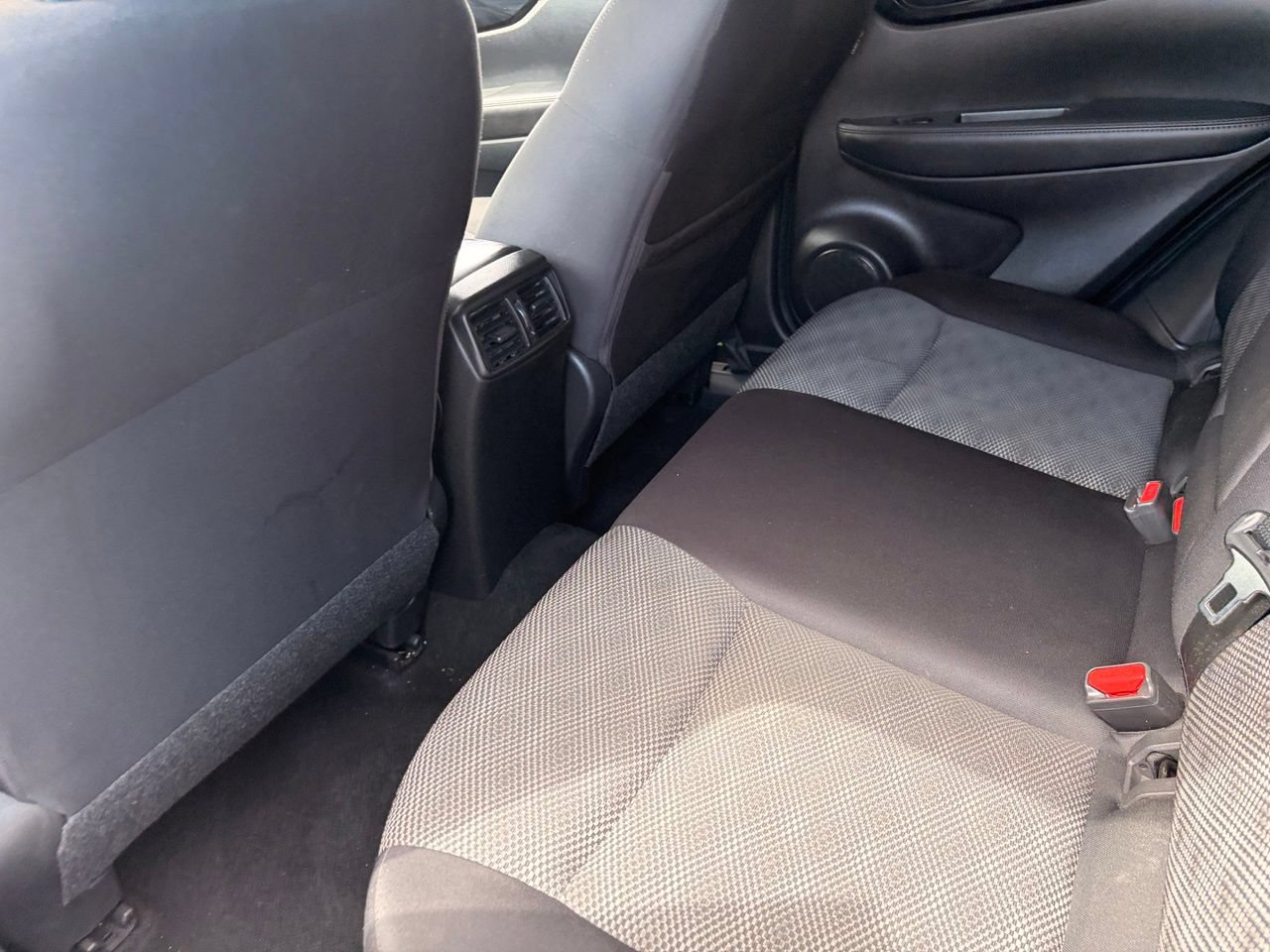 Certified 2022 Nissan Rogue Sport SV FWD image 15