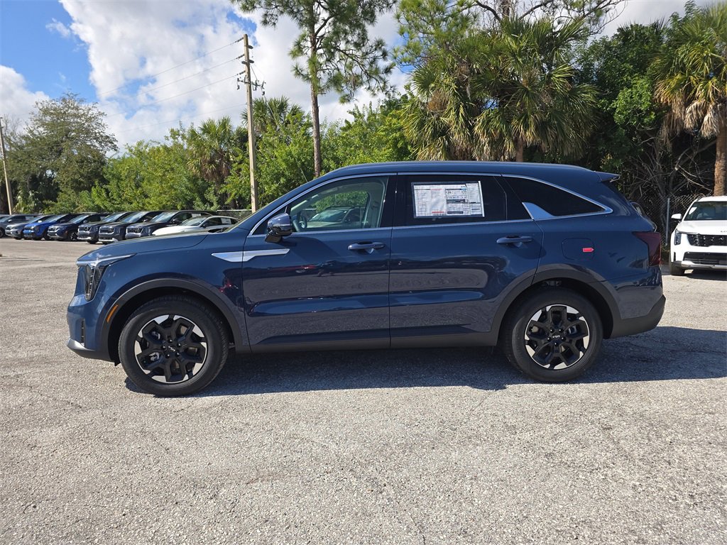 New 2026 Kia Sorento S image 5