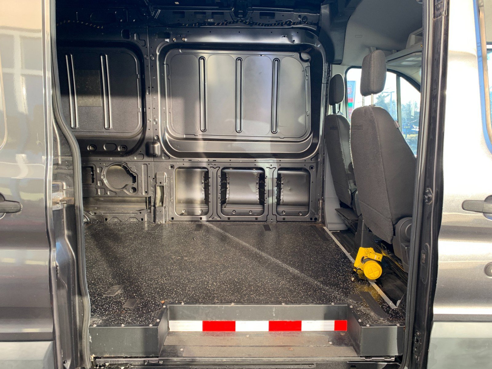 Used 2017 Ford Transit 350 148 Medium Roof image 21