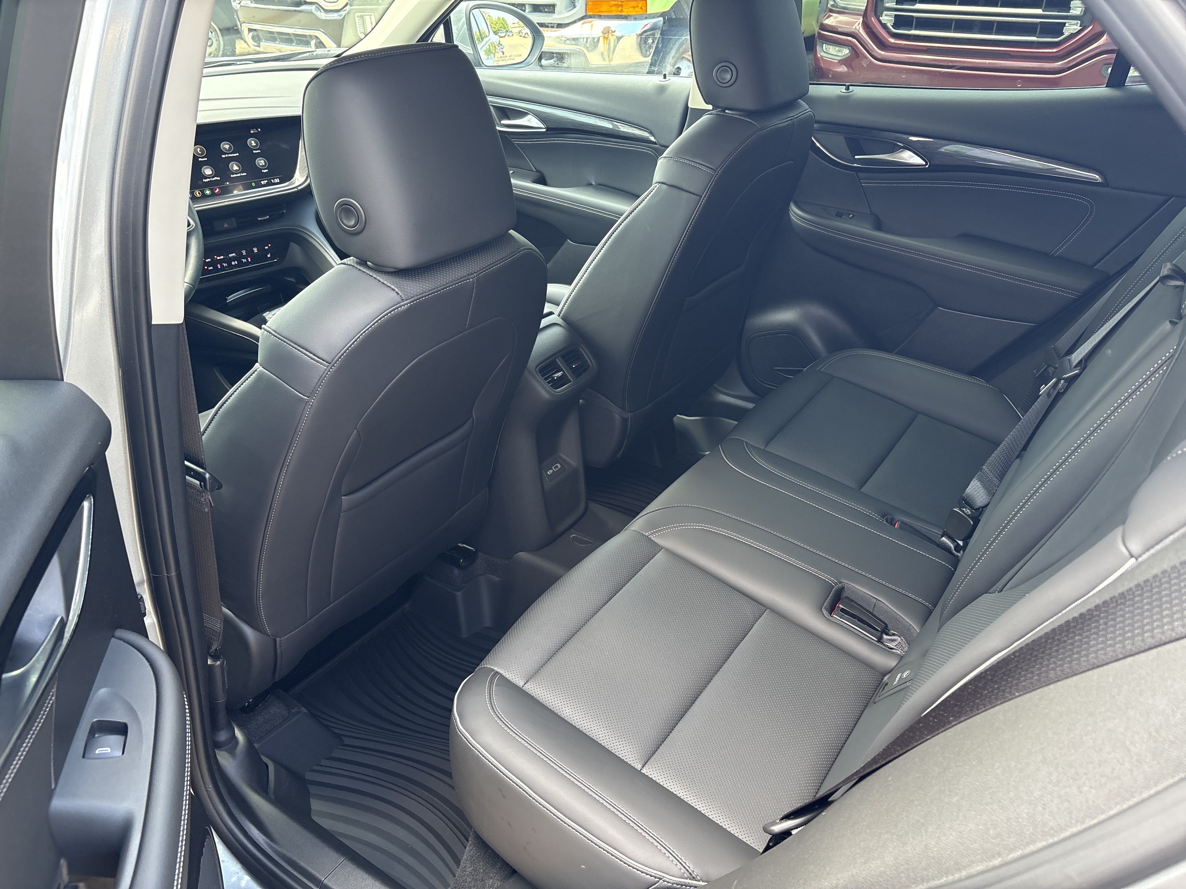 Used 2023 Buick Envision Essence AWD/4WD image 14