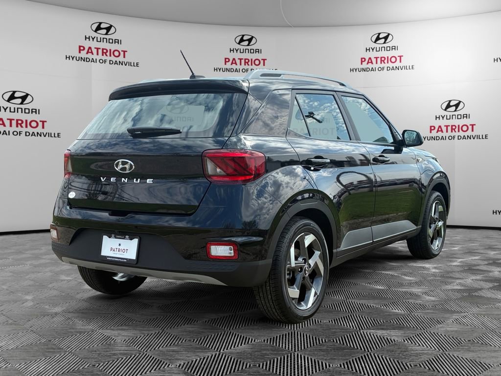 New 2026 Hyundai Venue SEL image 3
