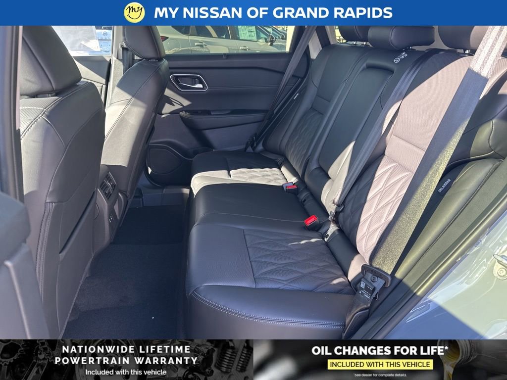 New 2026 Nissan Rogue Platinum AWD/4WD image 10