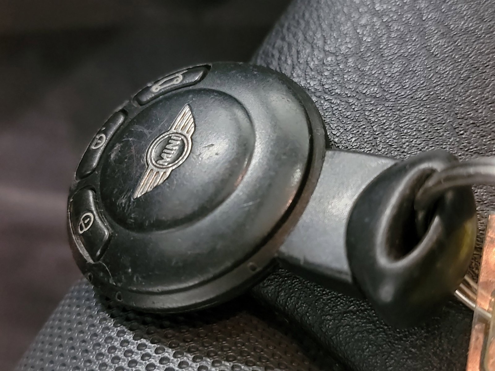 Used 2010 MINI Cooper S image 31