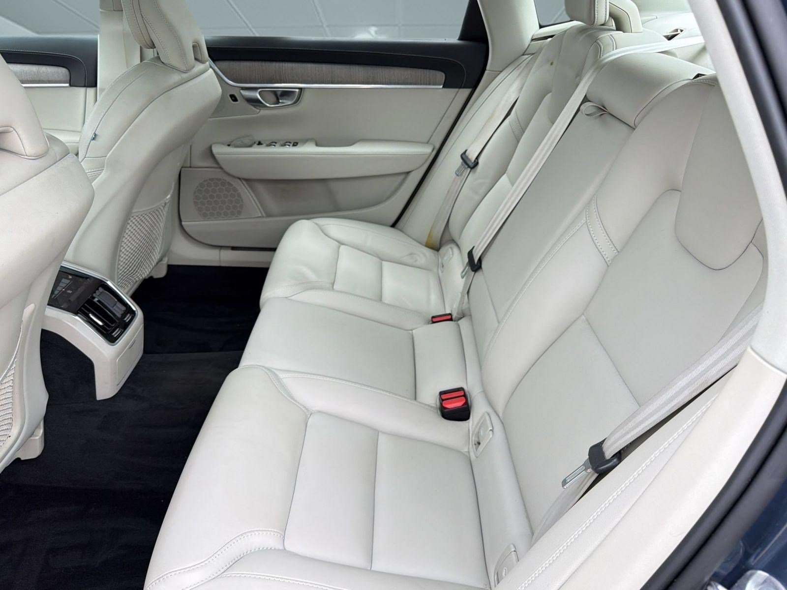 Used 2023 Volvo S90 B6 Ultimate w/ Protection Package Premier AWD/4WD image 23