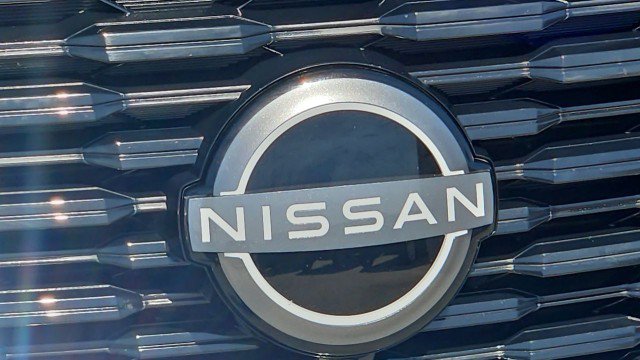 Used 2023 Nissan Rogue SL w/ SL Premium Package FWD image 32