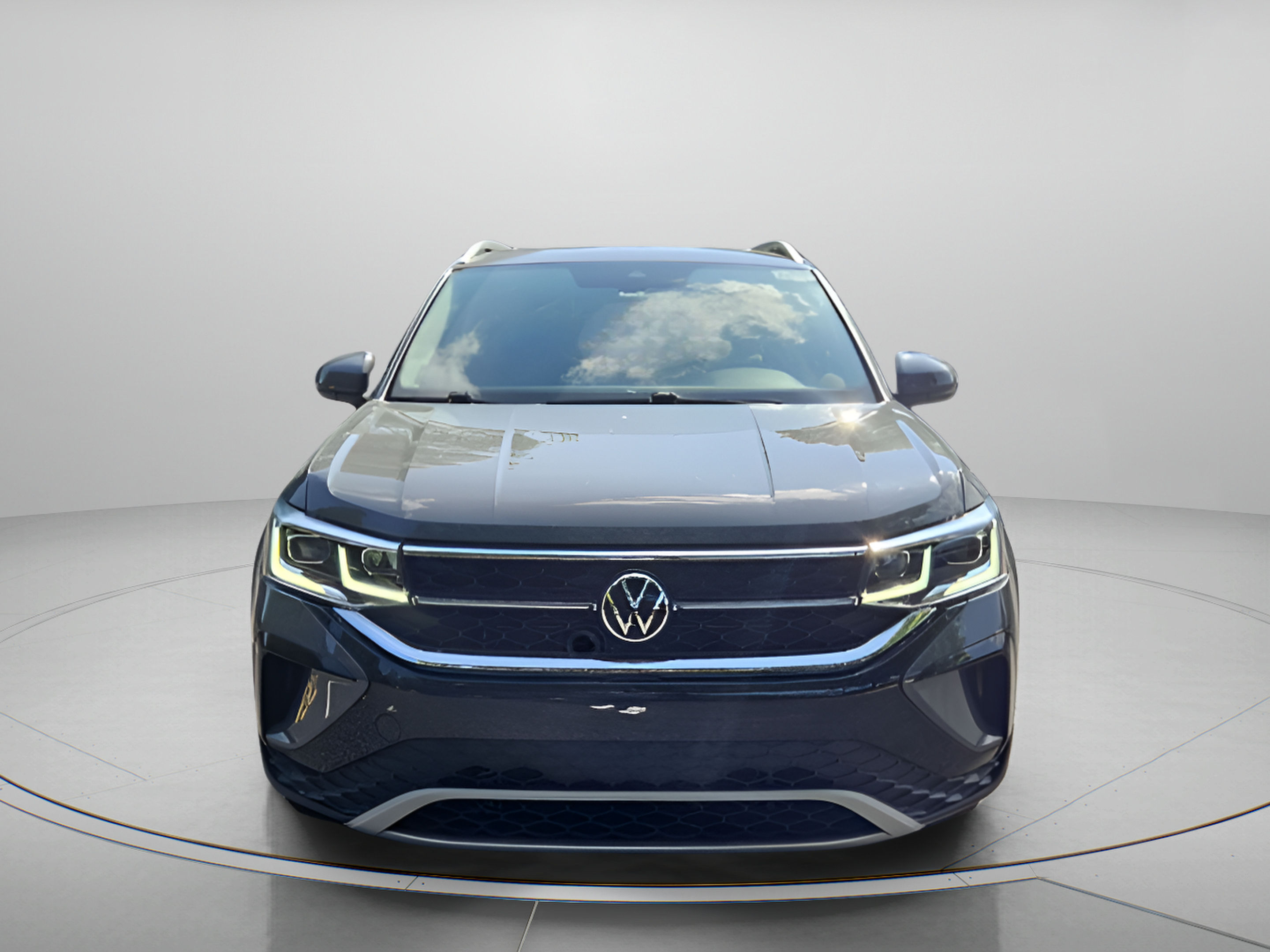 Certified 2022 Volkswagen Taos SEL AWD/4WD image 8