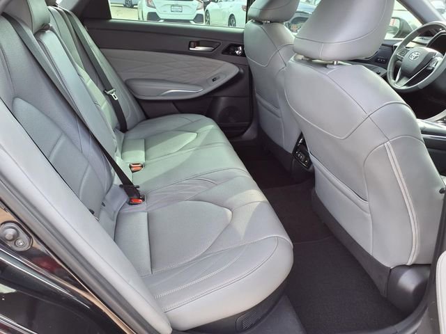 Used 2019 Toyota Avalon Limited image 21
