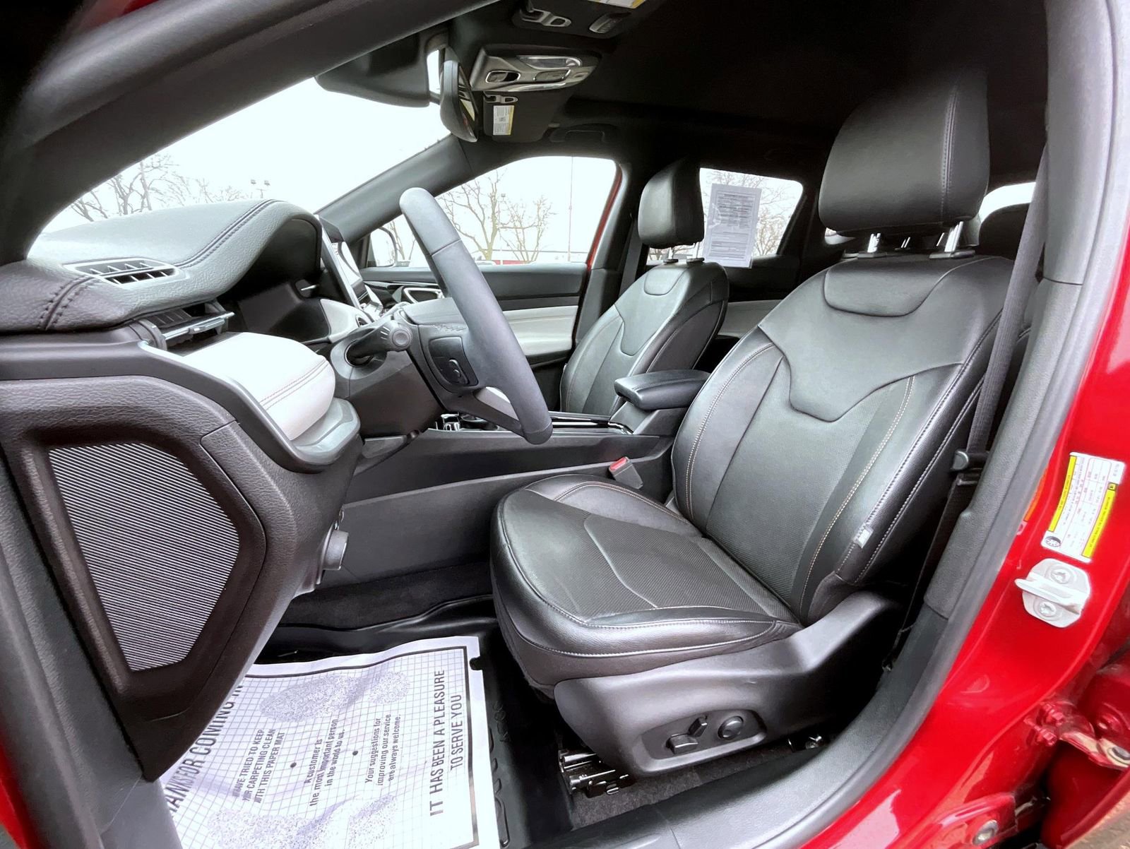 Used 2024 Jeep Compass Limited w/ Elite Group image 11