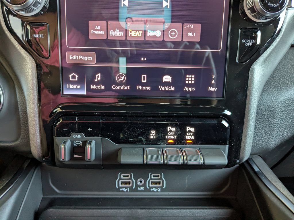 New 2027 RAM 1500 Laramie AWD/4WD image 17