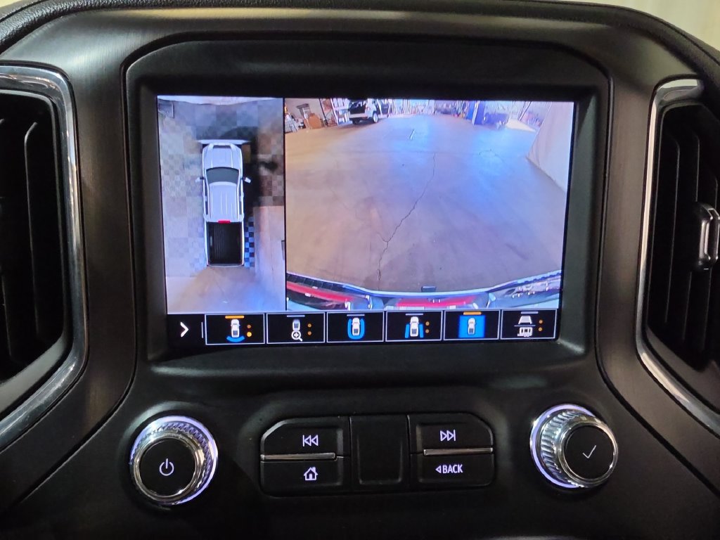 Used 2022 GMC Sierra 2500 AT4 w/ AT4 Preferred Package AWD/4WD image 23
