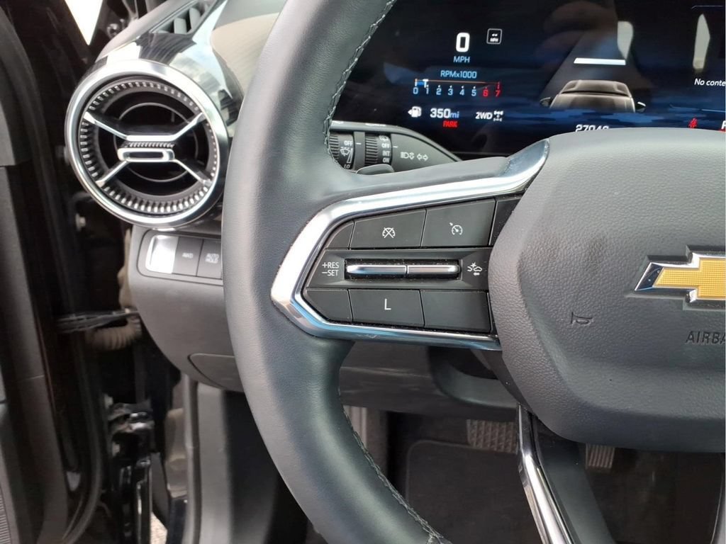 Used 2025 Chevrolet Equinox LT w/ Convenience Package II AWD/4WD image 23