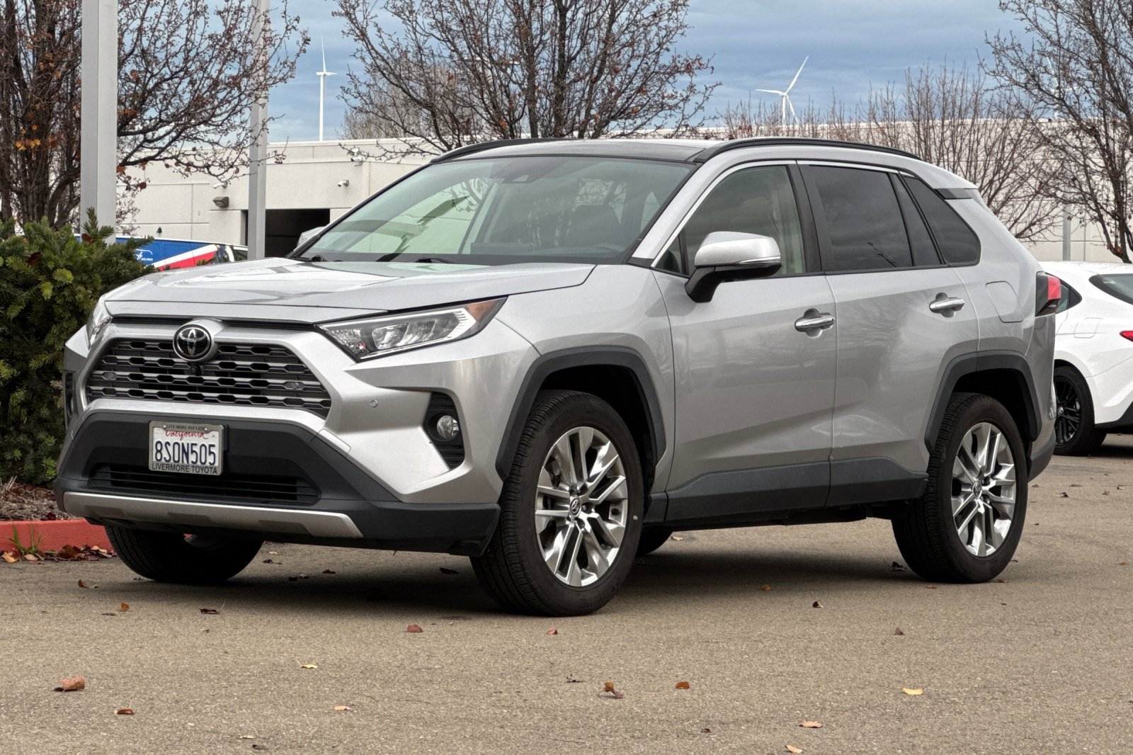 Used 2020 Toyota RAV4 Limited image 8