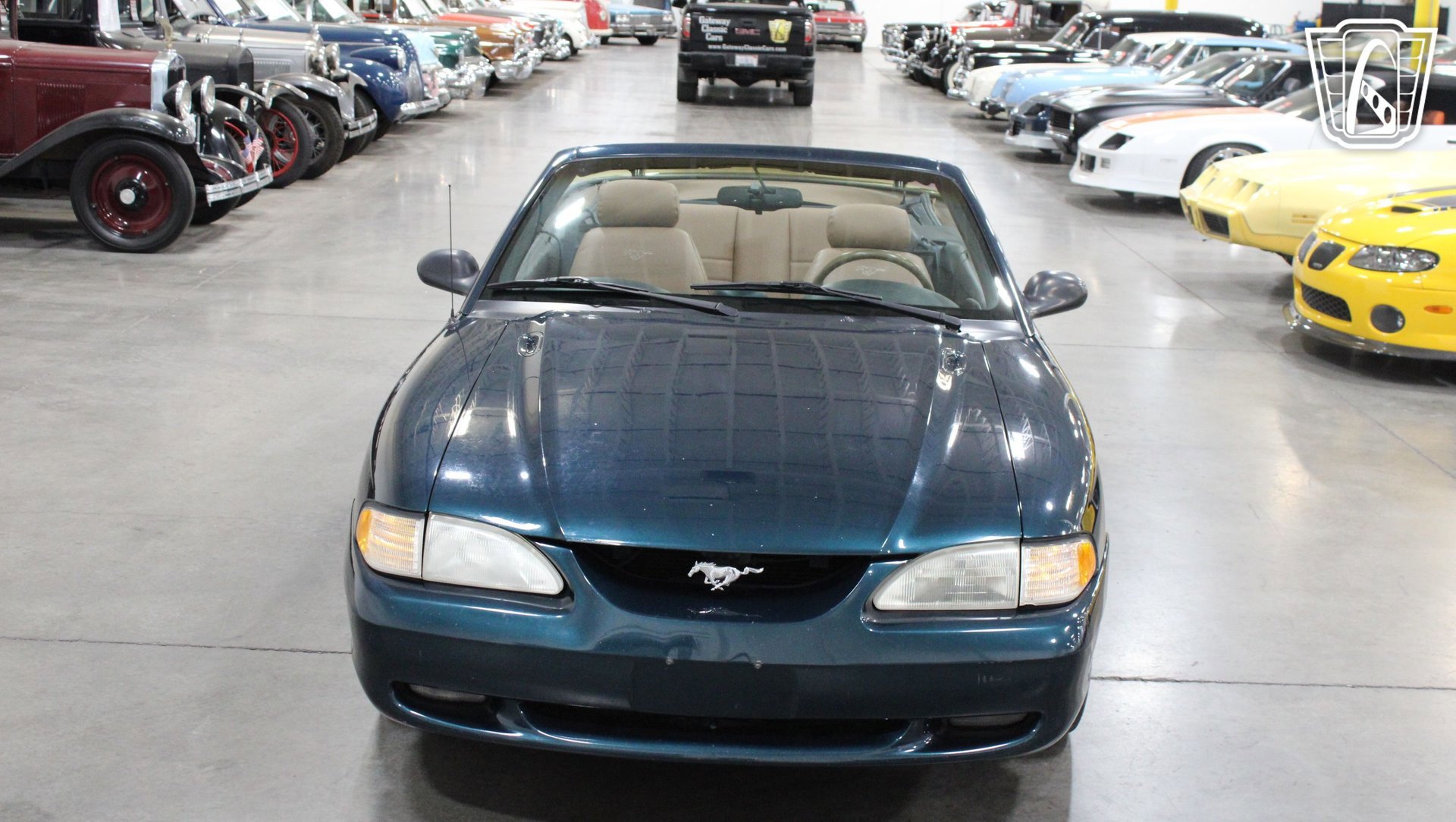 Used 1995 Ford Mustang GT RWD image 2