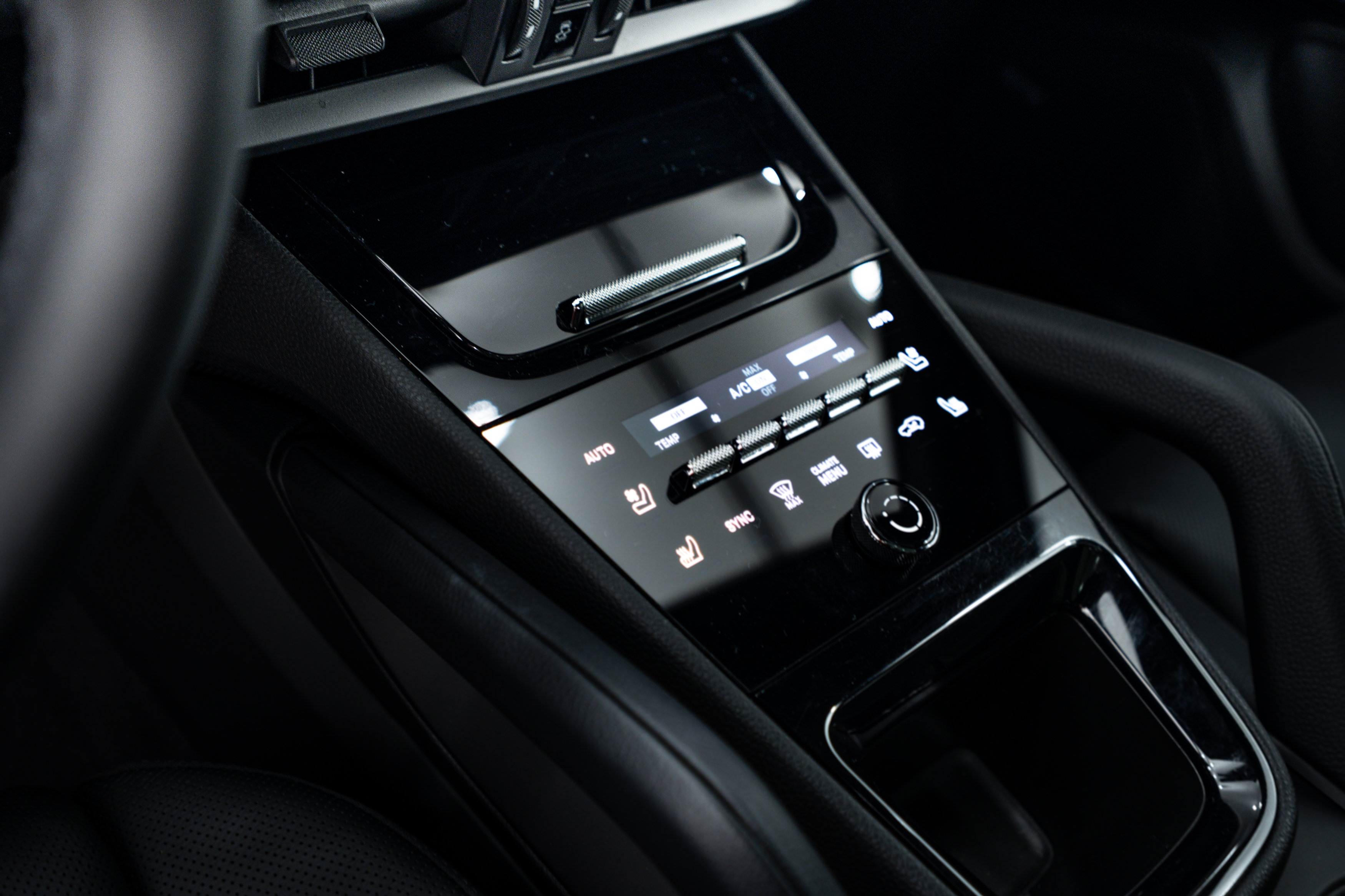 Certified 2025 Porsche Cayenne S image 16