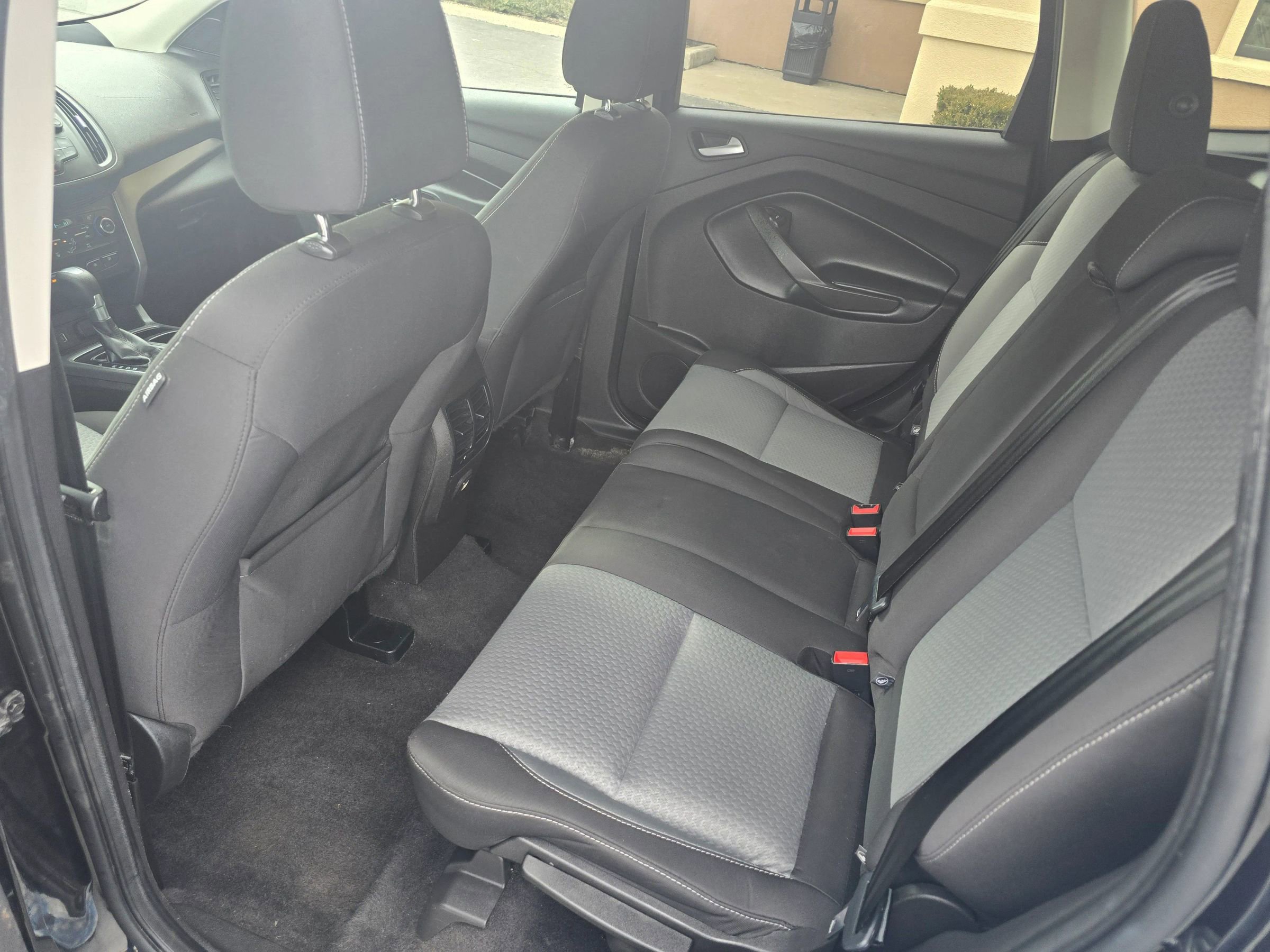 Used 2017 Ford Escape SE image 20