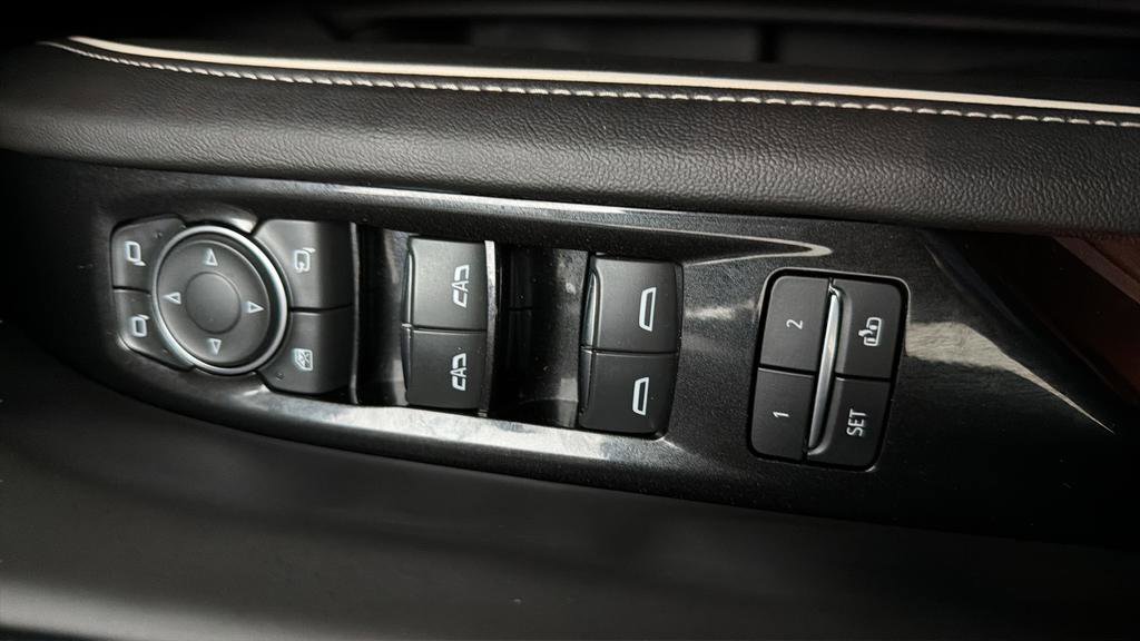 Used 2023 Cadillac Escalade V image 27