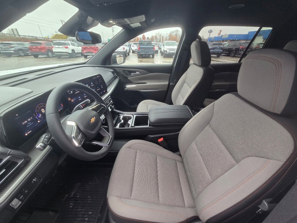 New 2026 Chevrolet Traverse LT w/ LPO, Floor Liner Package image 11