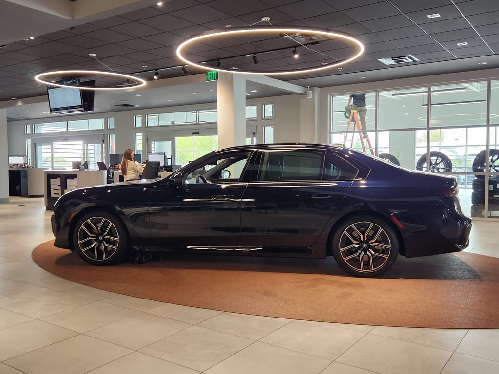 New 2026 BMW 740i xDrive AWD/4WD image 2