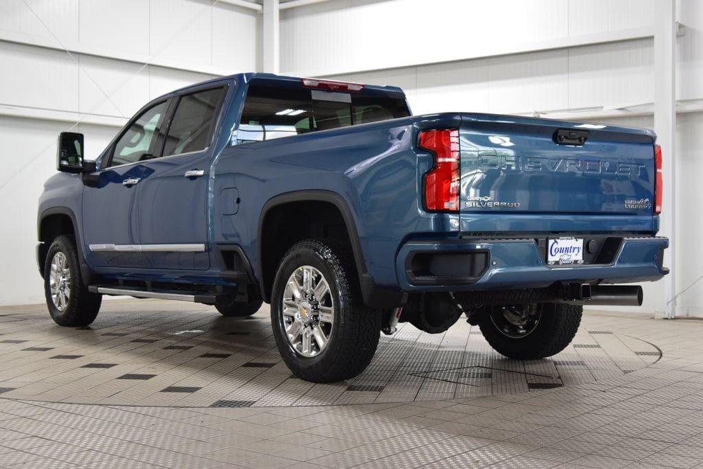 New 2026 Chevrolet Silverado 2500 High Country w/ High Country Premium Package AWD/4WD image 6