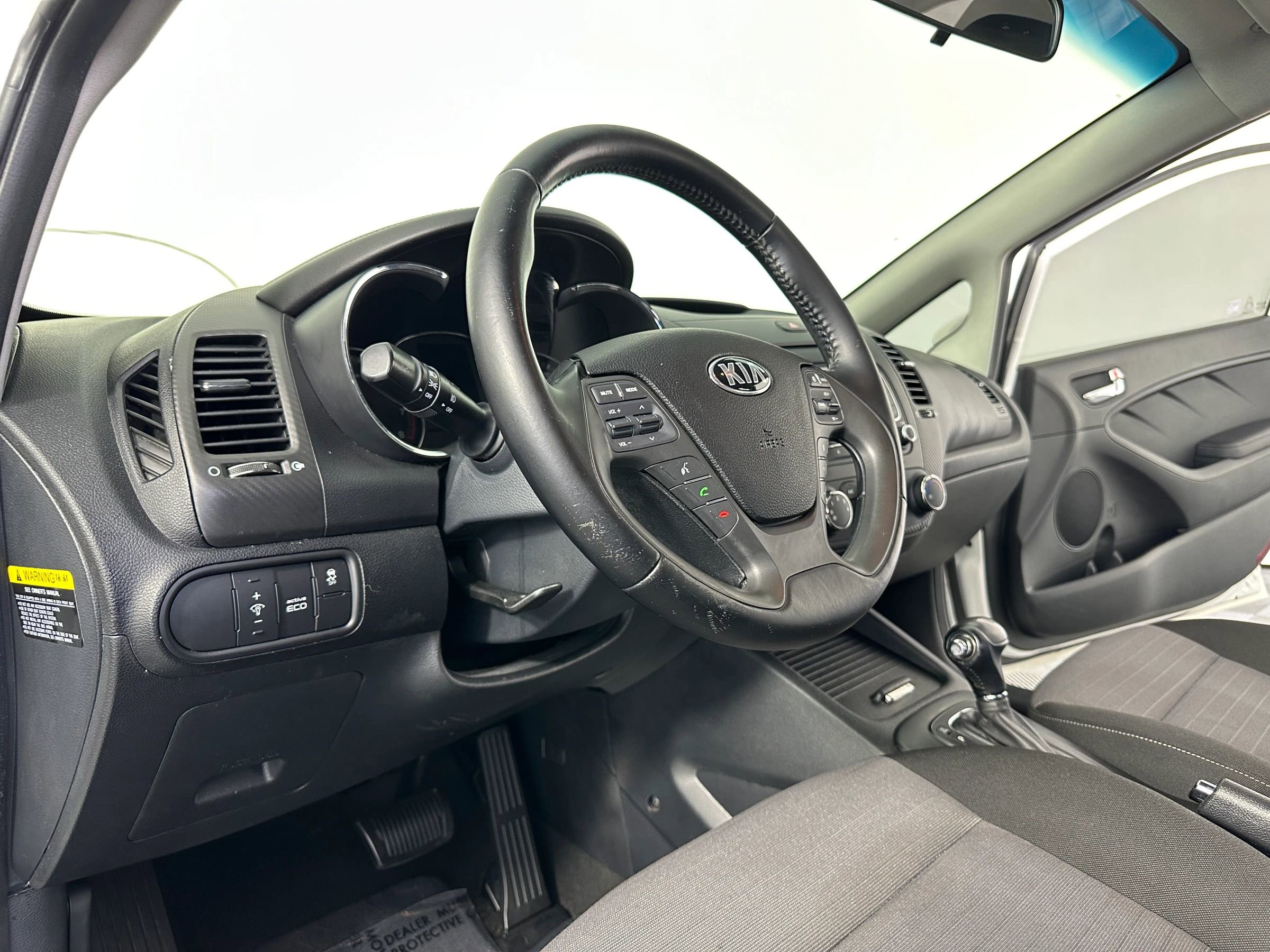 Used 2015 Kia Forte EX image 30