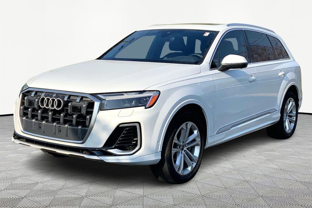 Used 2025 Audi Q7 3.0T Premium Plus image 3