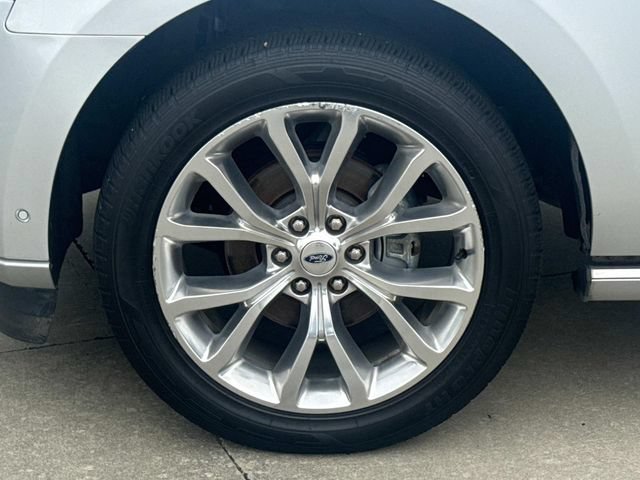 Used 2019 Ford Expedition Max Platinum RWD image 5