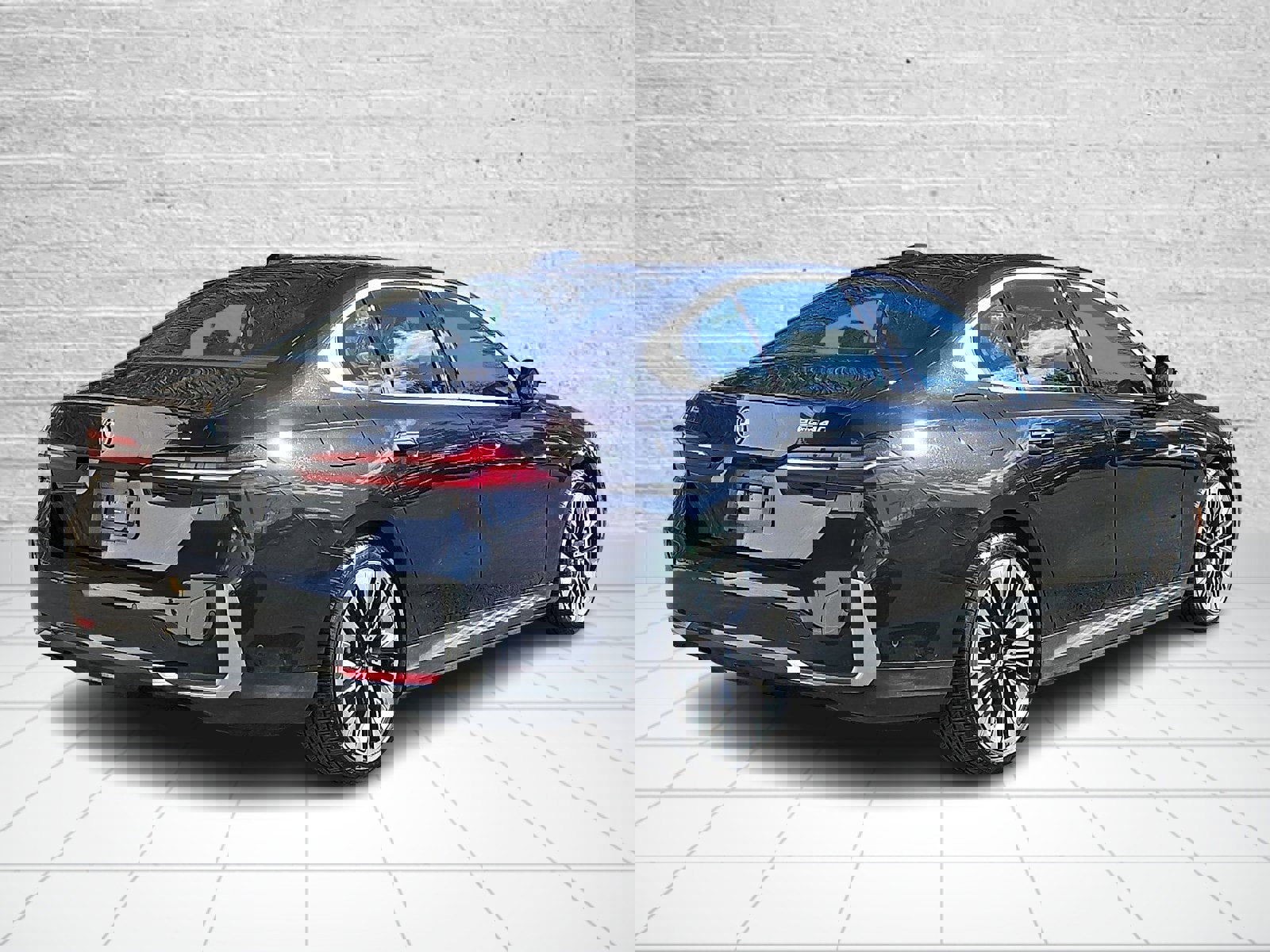 Used 2024 BMW i5 eDrive40i w/ Premium Package image 6