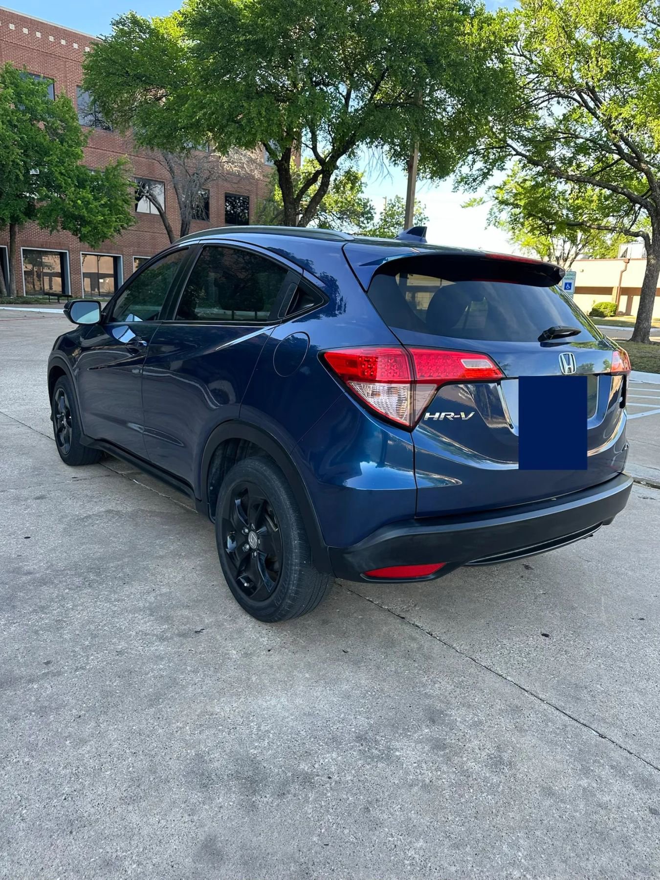 Used 2016 Honda HR-V EX-L image 6