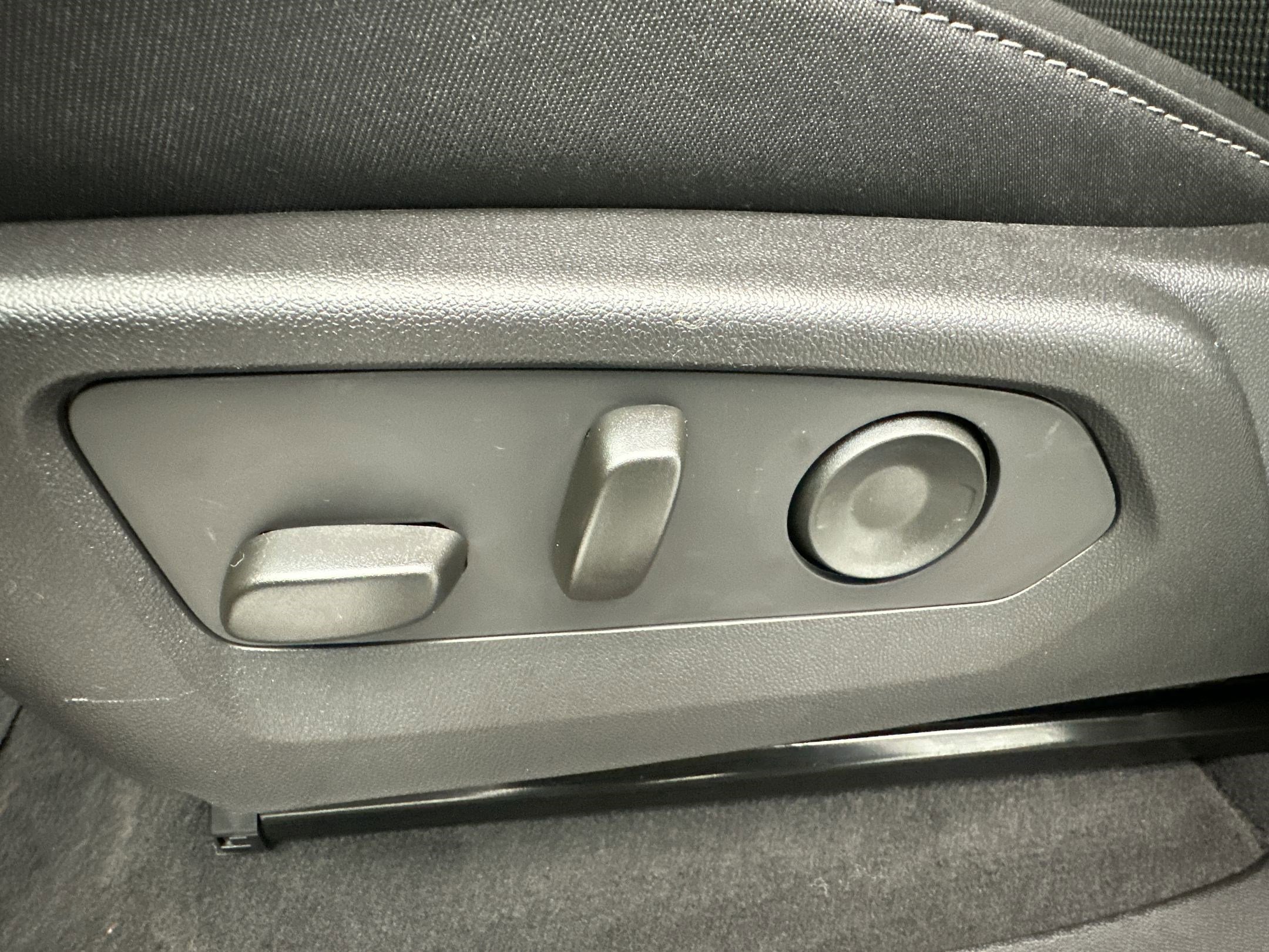 New 2026 Chevrolet Colorado LT image 13