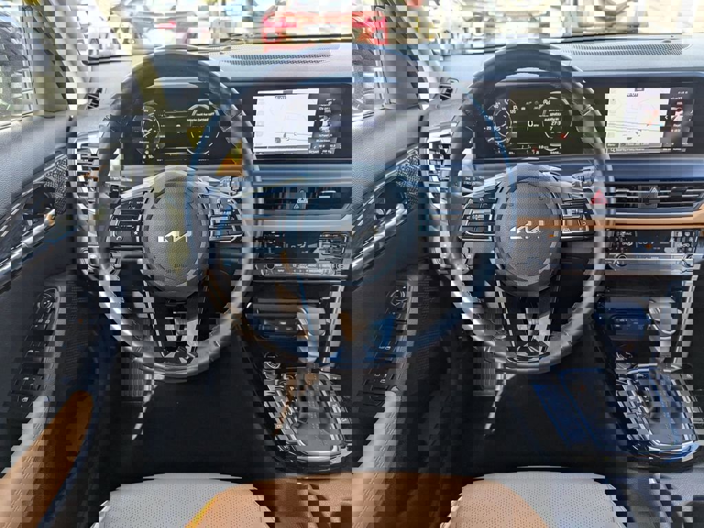 Certified 2024 Kia Seltos EX image 12