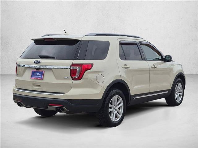 Certified 2018 Ford Explorer XLT w/ Equipment Group 202A AWD/4WD image 5