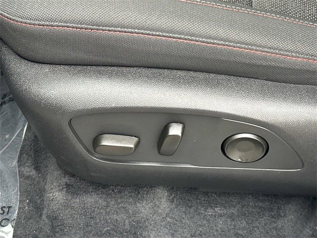 Used 2024 Chevrolet Traverse Z71 image 23