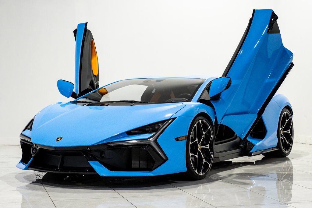 Used 2024 Lamborghini Revuelto AWD/4WD image 2