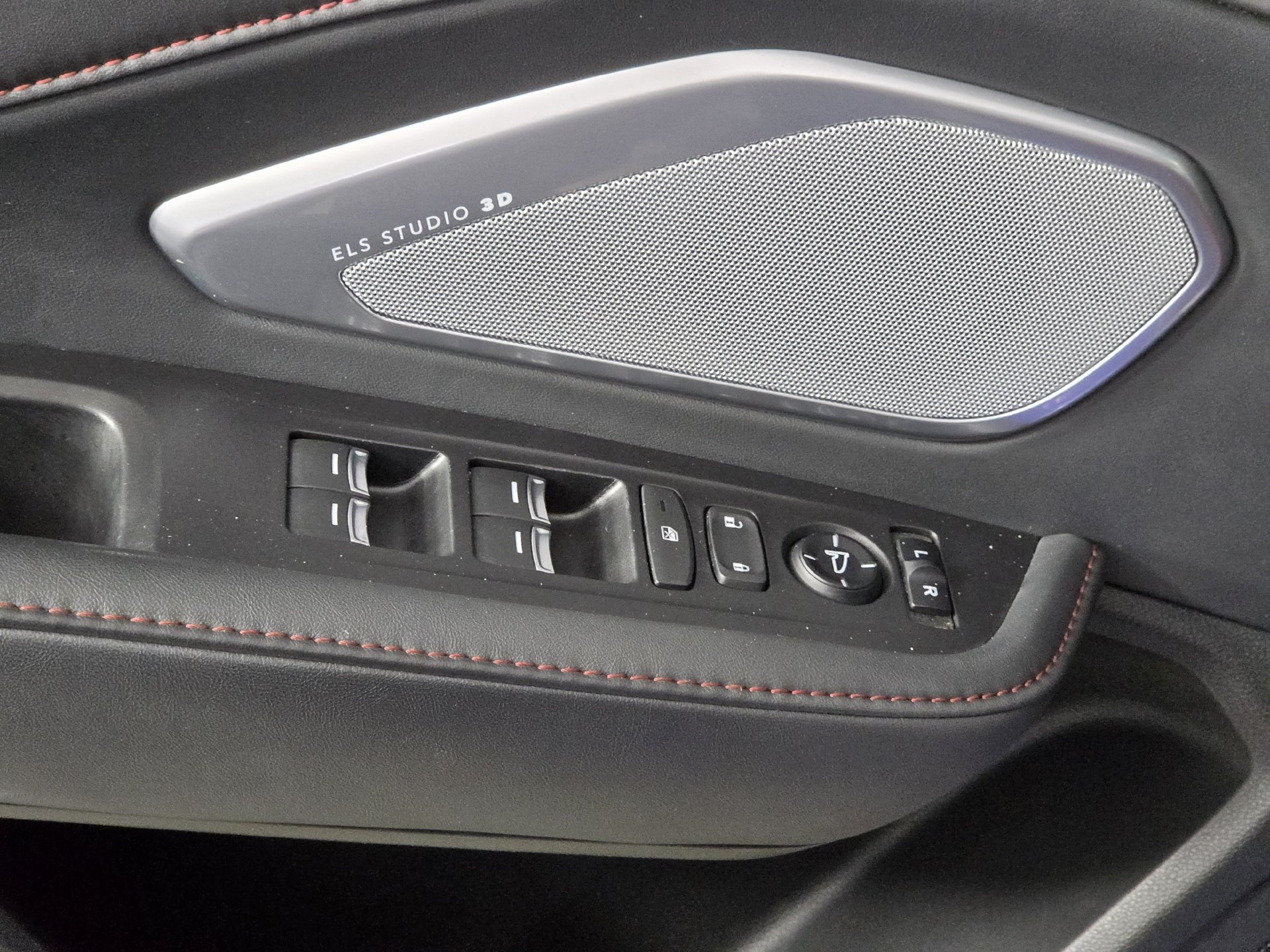 Used 2021 Acura RDX w/ Advance Package FWD image 7