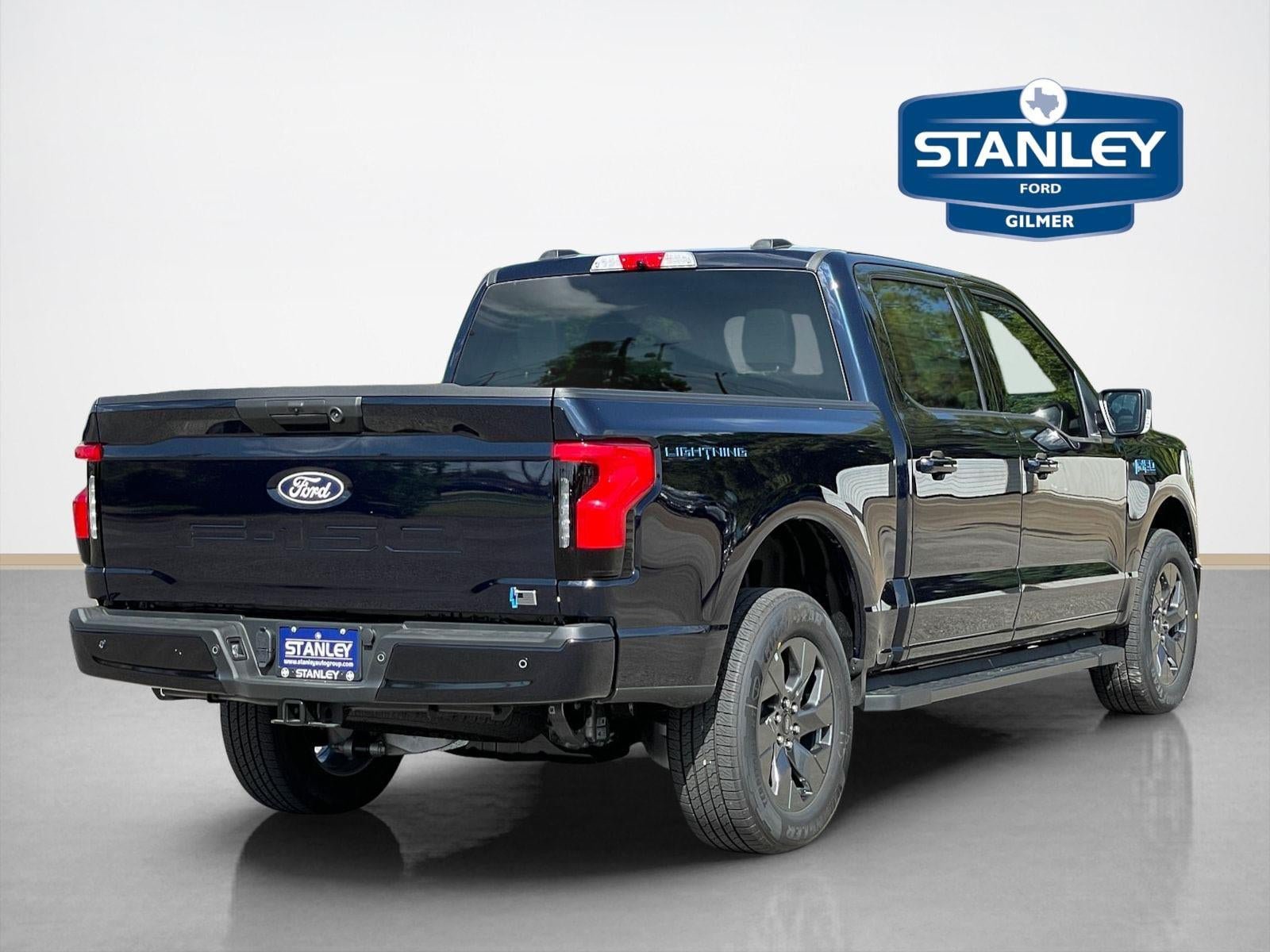 New 2025 Ford F150 Lightning Flash AWD/4WD image 8