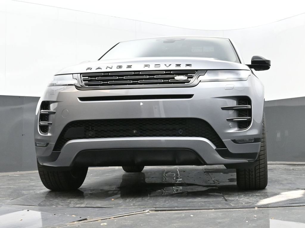 Used 2025 Land Rover Range Rover Evoque Dynamic SE image 32