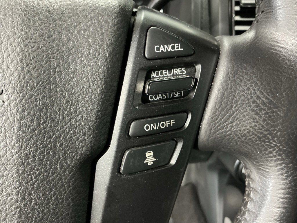 Used 2023 Nissan Titan SV w/ SV Convenience Package image 20