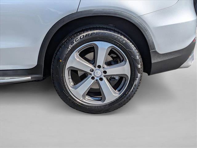 Used 2016 Mercedes-Benz GLC 300 image 24