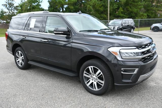 Used 2024 Ford Expedition Limited image 7