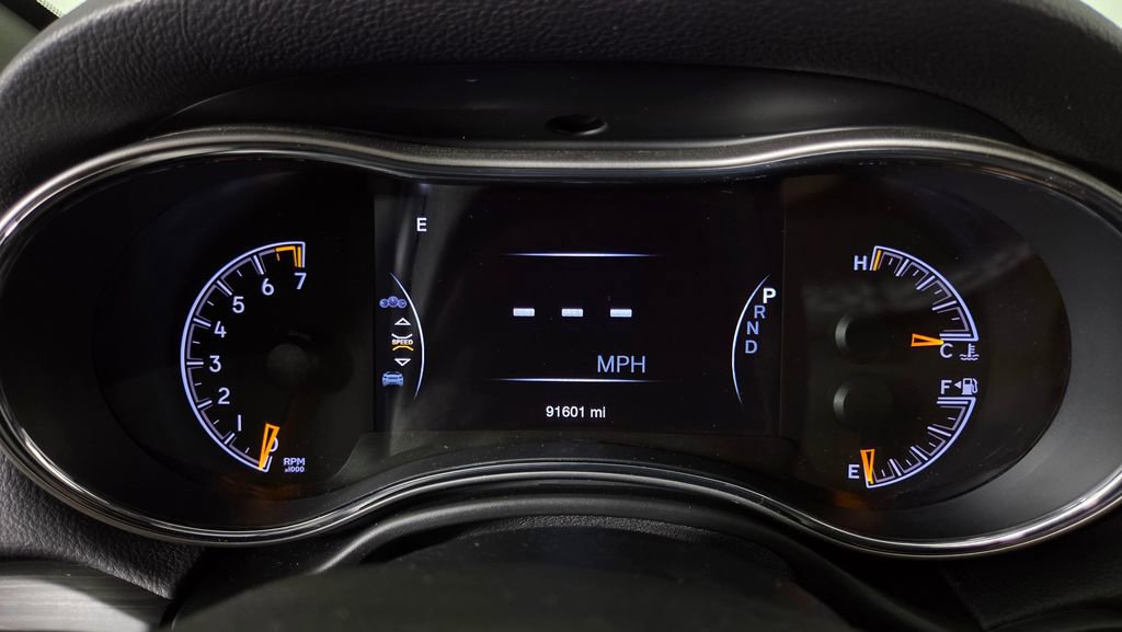 Used 2019 Jeep Grand Cherokee Limited w/ Trailer Tow Group IV AWD/4WD image 21