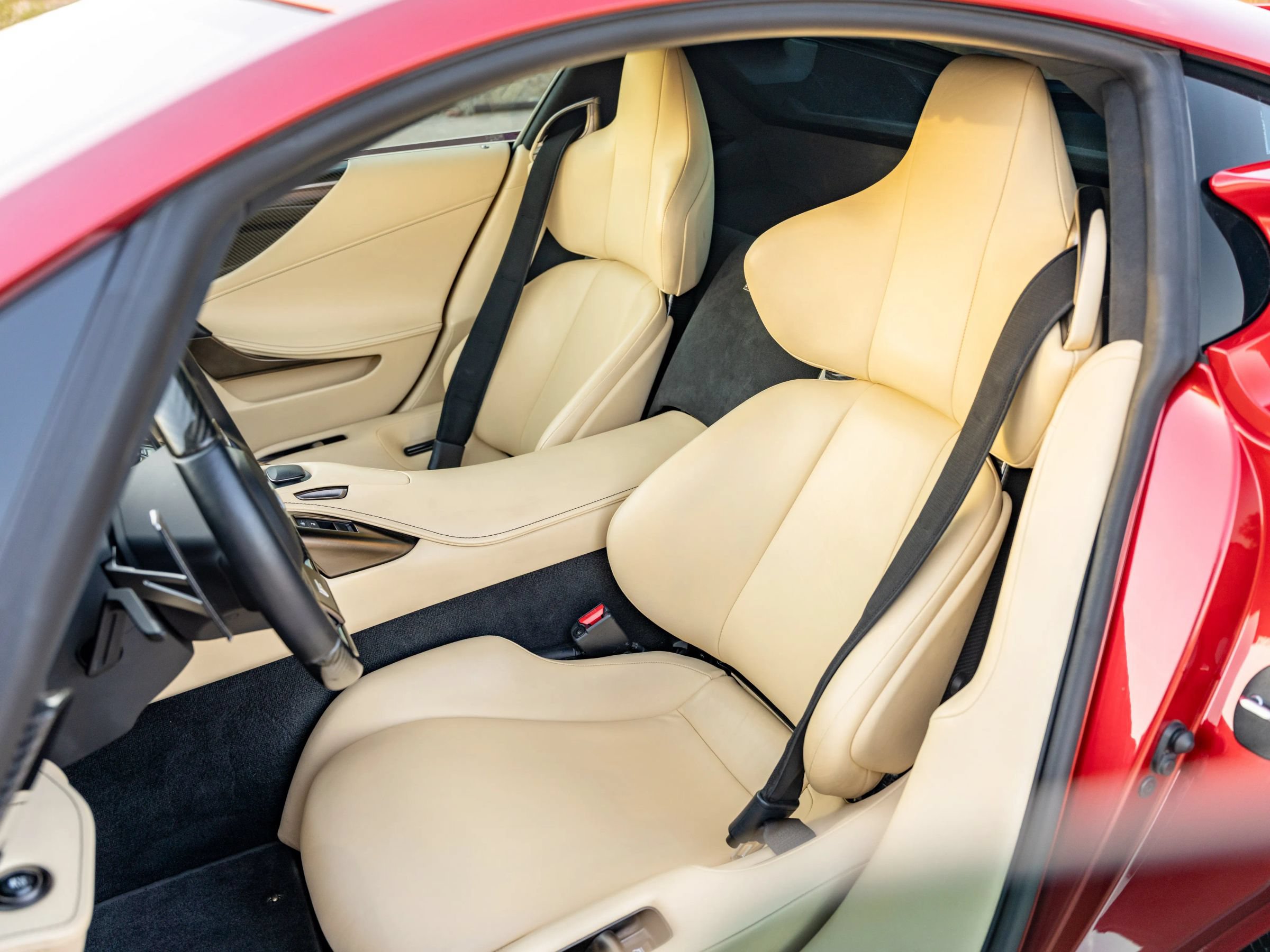 Used 2012 Lexus LFA RWD image 12