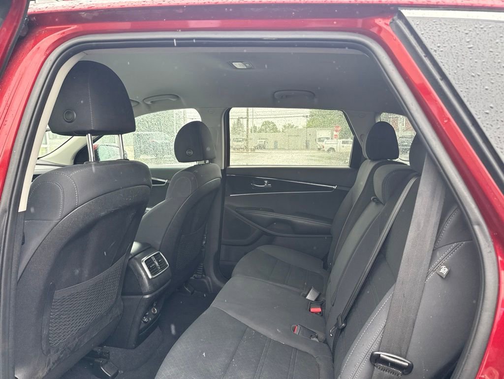 Used 2020 Kia Sorento AWD V6 image 9