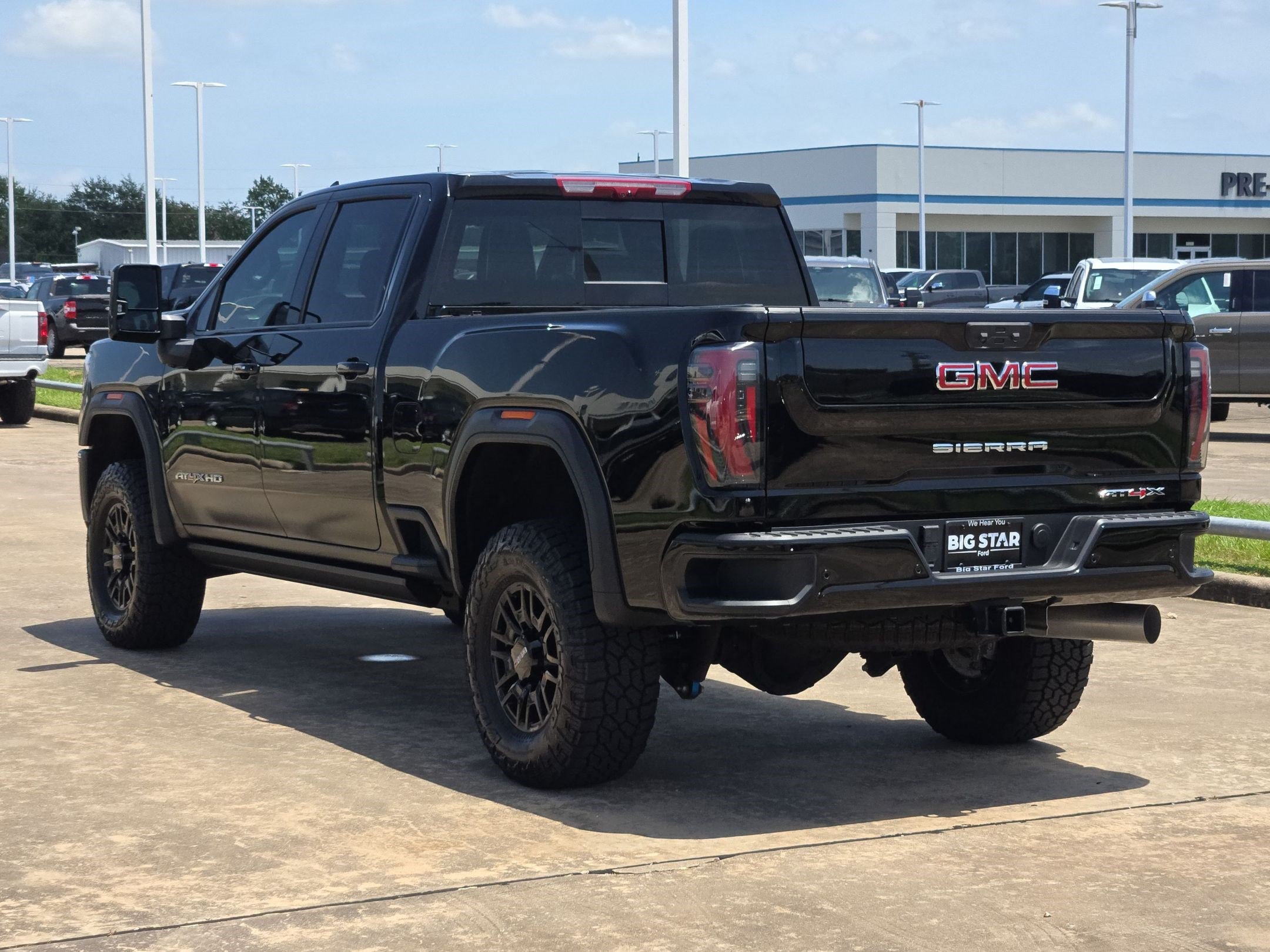 Used 2026 GMC Sierra 2500 AT4X AWD/4WD image 6