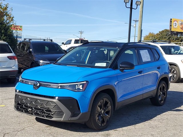 Certified 2025 Volkswagen Taos SE