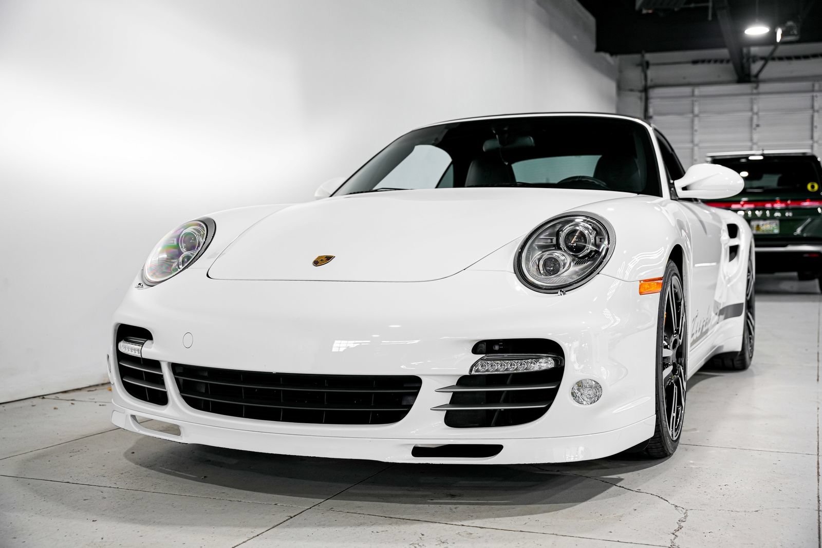 Used 2011 Porsche 911 Turbo S AWD/4WD image 33