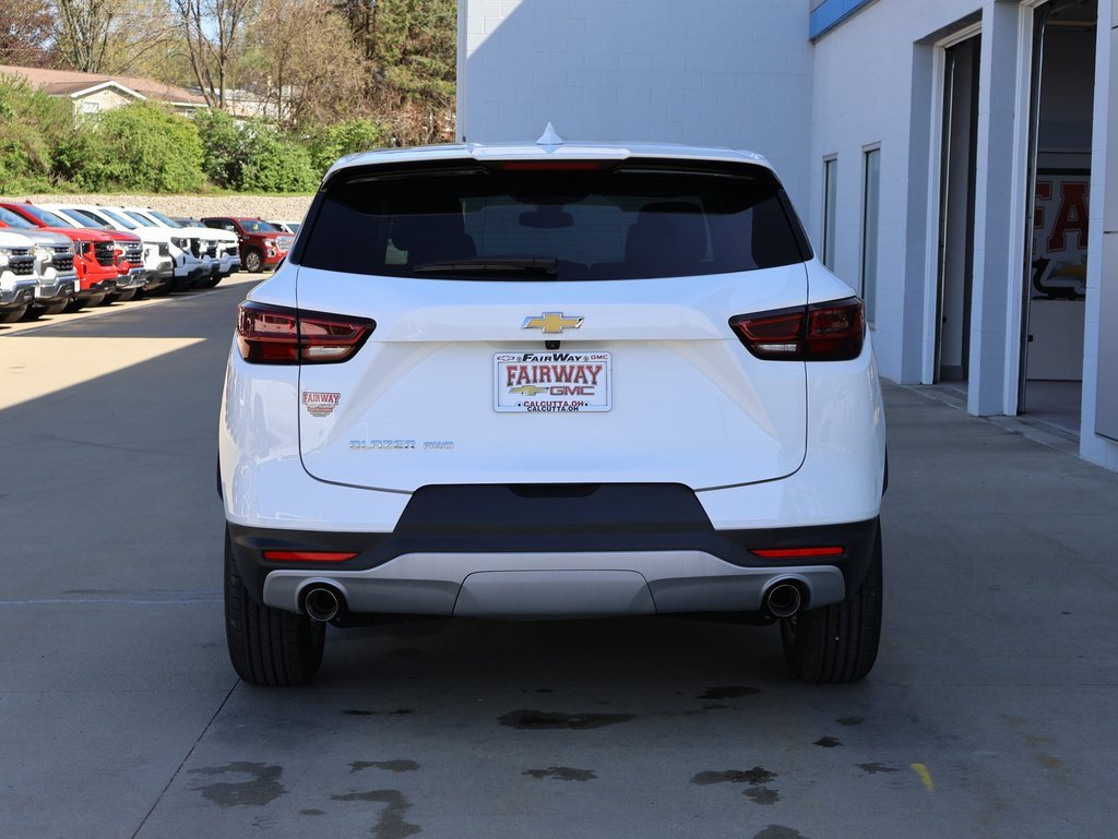 New 2025 Chevrolet Blazer LT image 9