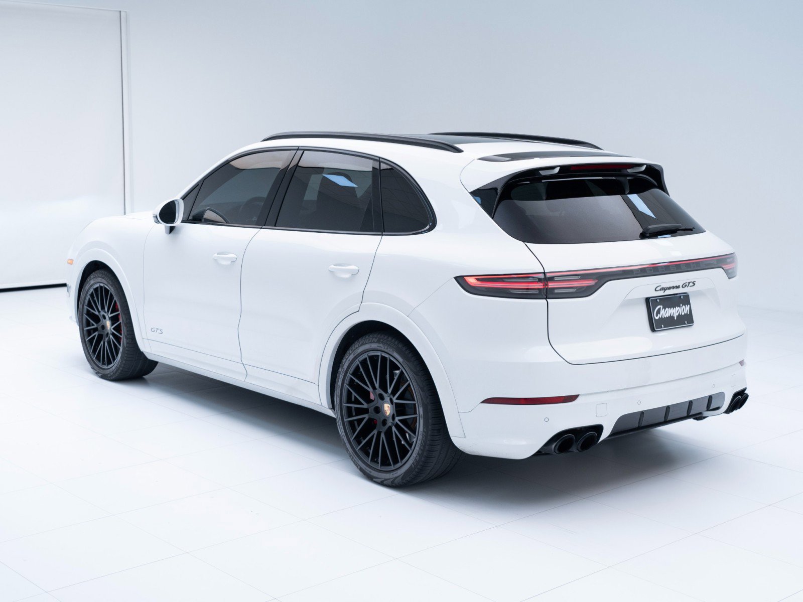 Certified 2021 Porsche Cayenne GTS image 3