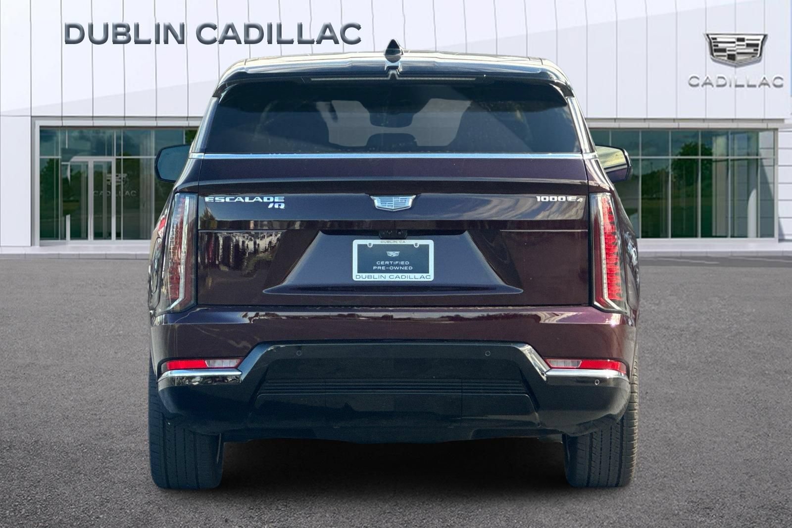 Certified 2026 Cadillac Escalade IQ Luxury 2 w/ LPO, Etrunk Organizer Package AWD/4WD image 5